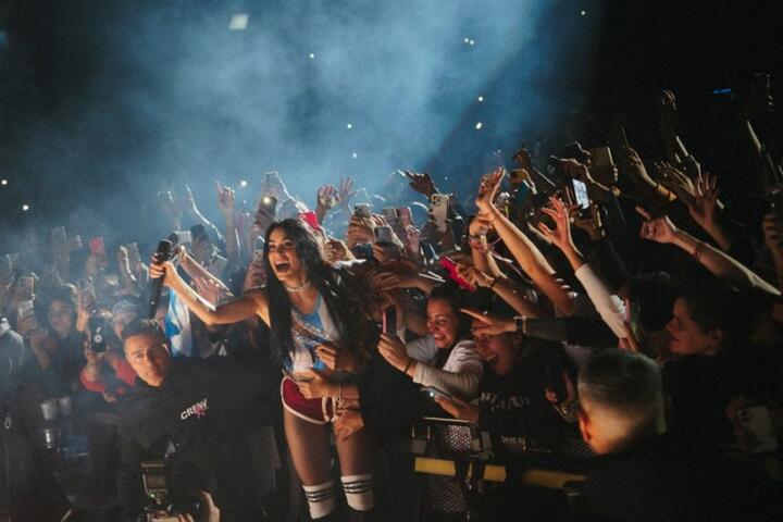 LALI EN VELEZ