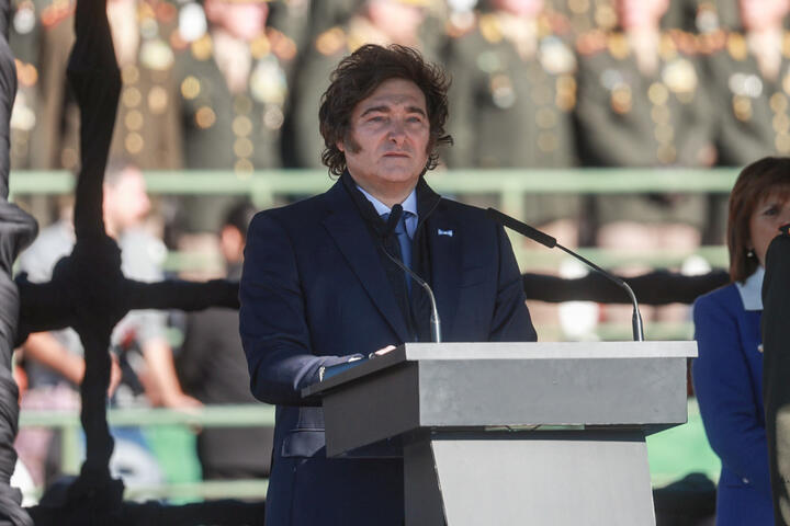 Javier Milei_Díadelabandera_Defensa_Ejercito_María Bessone_006