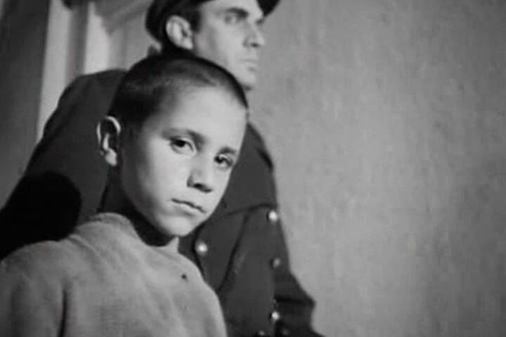 cronica de un niño solo