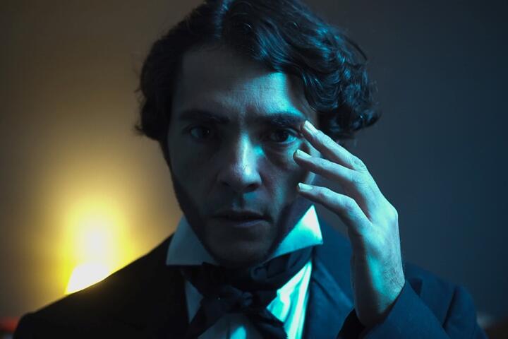 Alberdi en el espejo pelicula