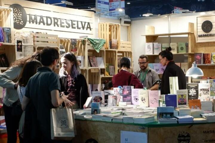 Stand Madreselva