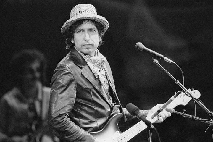 Los Tiempos Están Cambiando: Bob Dylan, Nobel De Literatura | Agencia ...