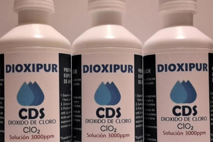 Mitos del COVID-19: ¿sirve el dióxido de cloro o la ivermectina?