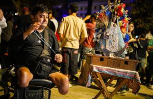 CURA DJ PLAZA DE MAYO