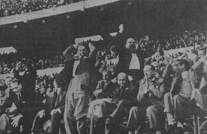Perón festejando gol de Boca en el Monumental