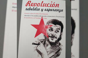 Portada del libro Revolución, Rebeldía y Esperanza, ensayos sobre Ernesto Che Guevara