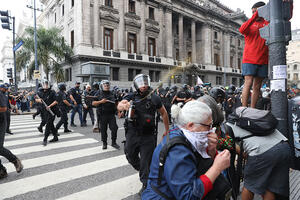 Represión a jubilados (12.03.2025)_Noelia Guevara