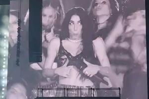 LALI EN VELEZ