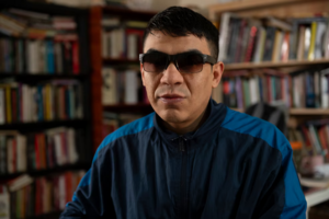 César González